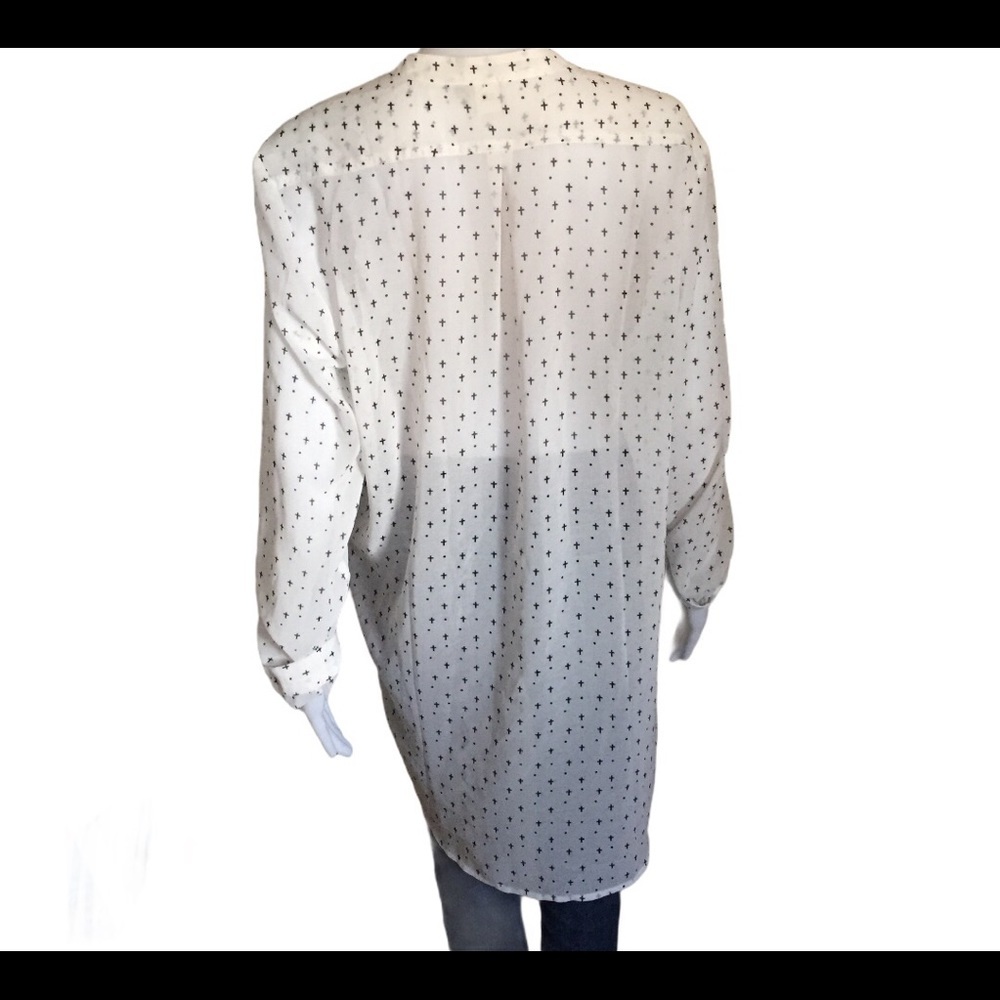 TWIK by Simons Dainty Cross Print Button Down Collarless Blouse Ivory Large - Picture 4 of 12
